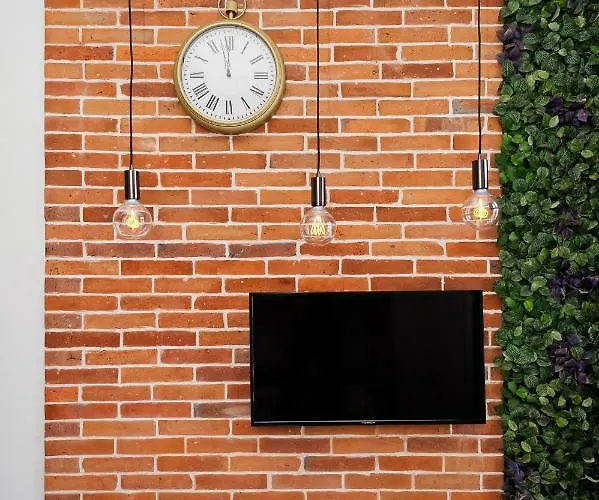 דירה Dietla 99 - By Homeprime *